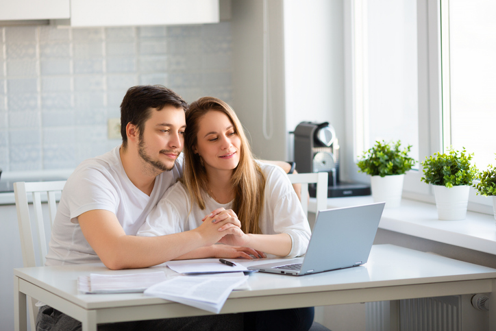 Online couple holding hands